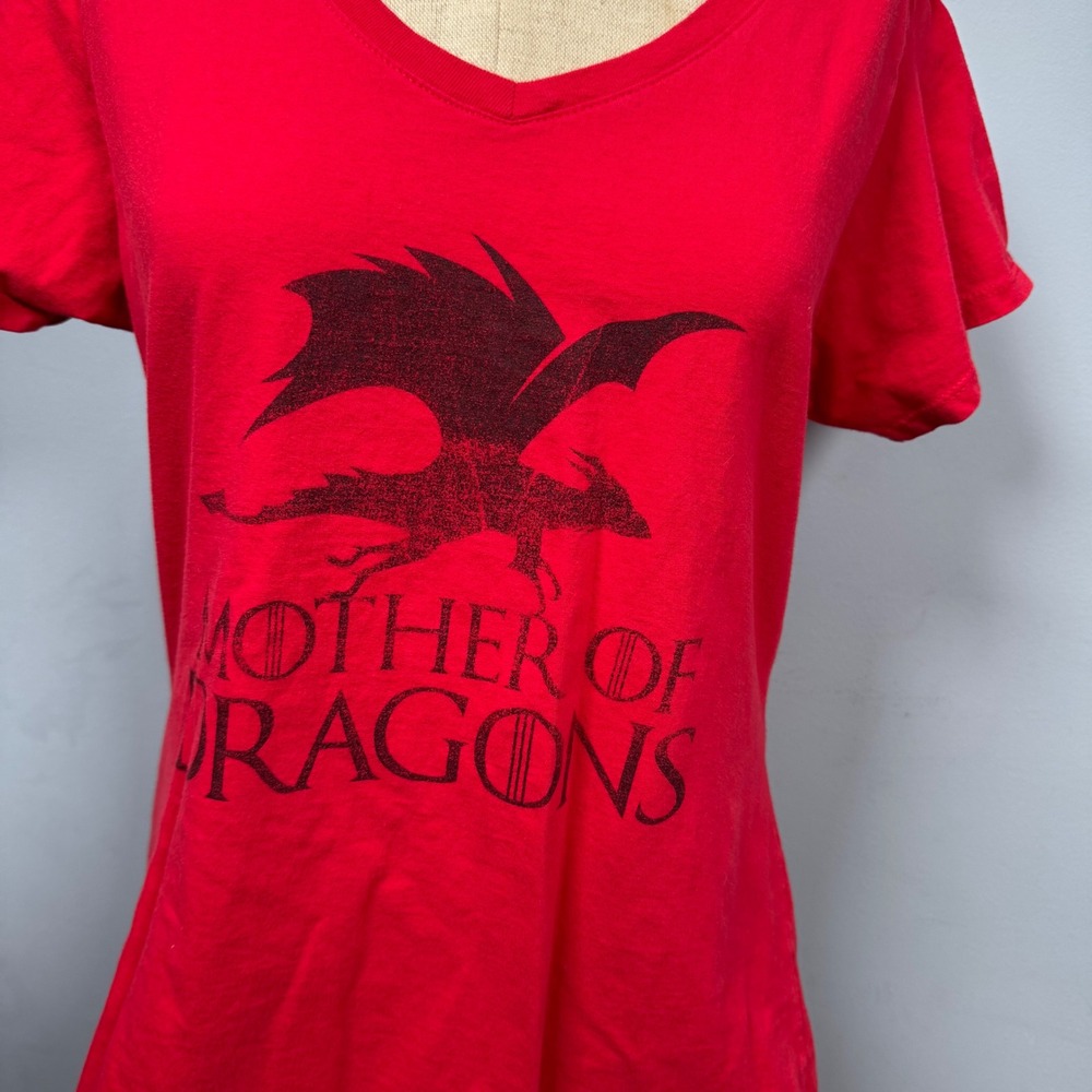 Mother of Dragons Game of Thrones T Shirt Women L Red Black V Neck Targaryan HBO - Picture 6 of 11